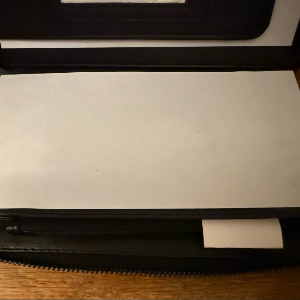 Betsey Johnson Spider Wristlet Wallet - Picture 5 of 5